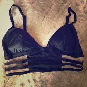 VS Strappy Bralette